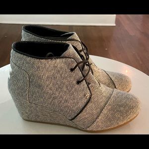 Toms wedge booties. Metallic gold/black/white. Size 10. New, never worn.